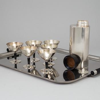 FOLKE ARSTRÖM, cocktailshaker samt 6 cocktailglas.