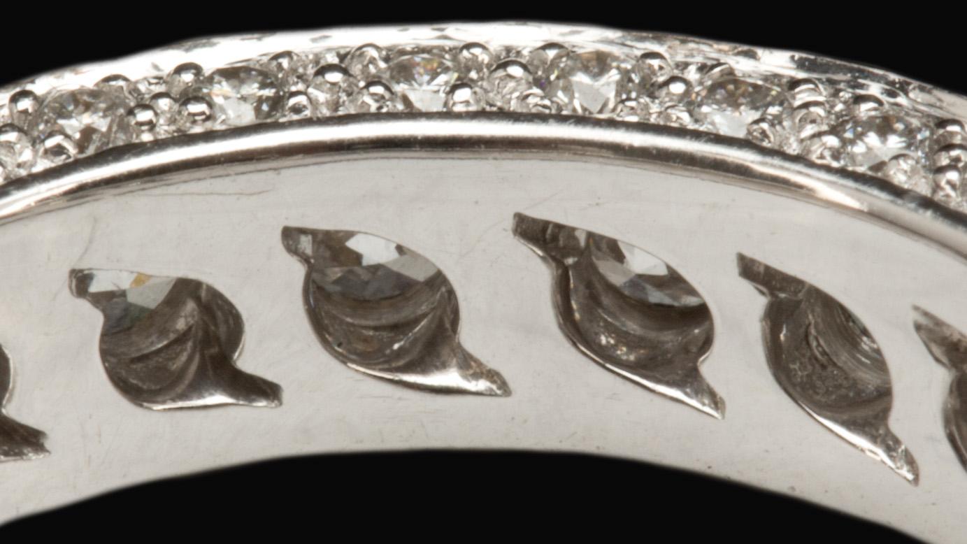 RING, 18k vitguld med briljantslipade diamanter 1,15ct. Vikt ca 6,5g.