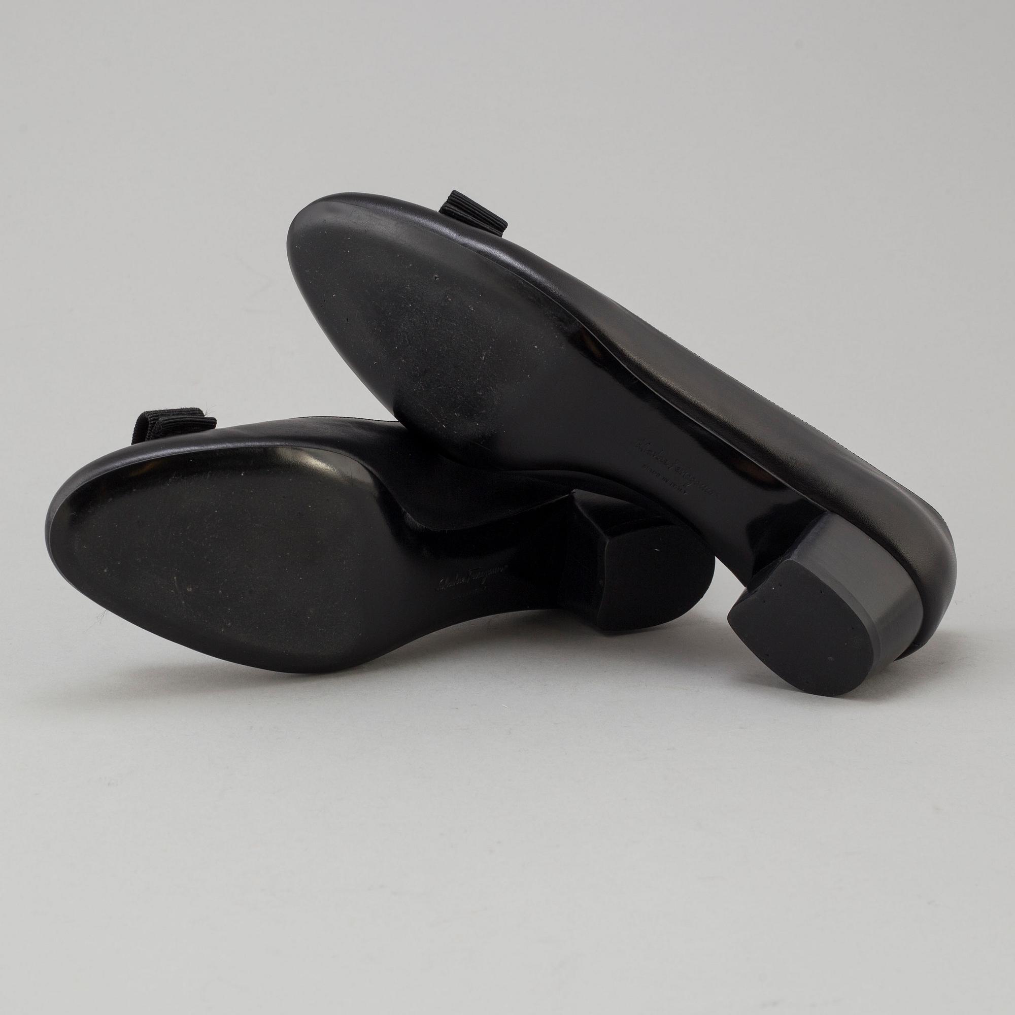 FERRAGAMO, shoes, size 38.