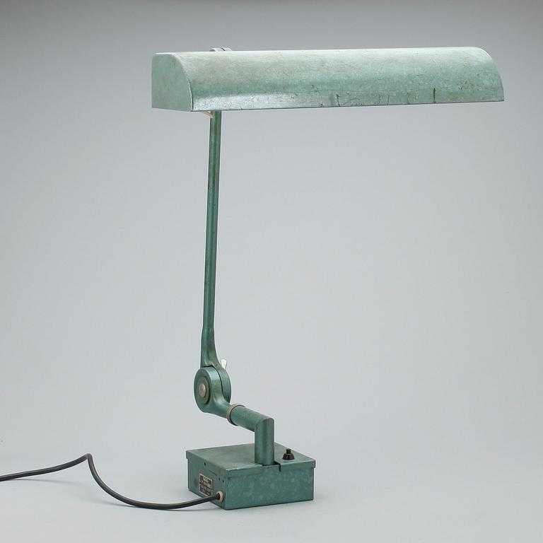 LAMPA, Pefege, omkring 1900-talets mitt.