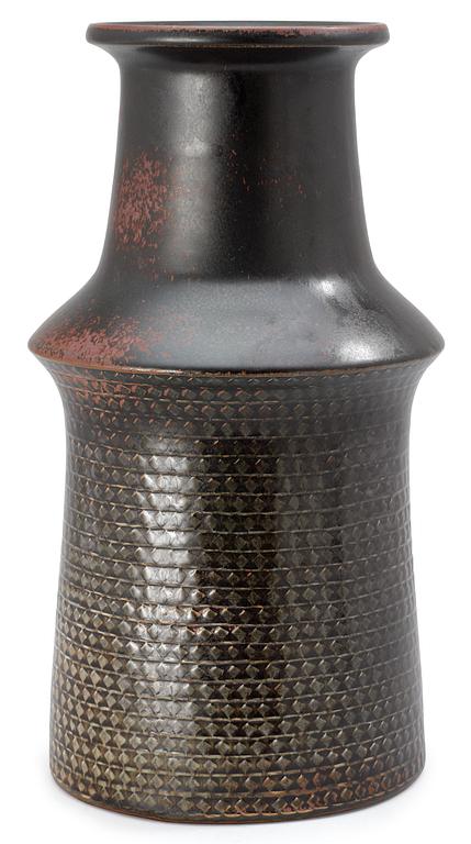 A Stig Lindberg stoneware vase, Gustavsberg studio 1966.