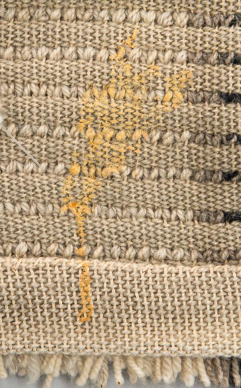 Maija Kolsi-Mäkelä, ryijy, malli Helmi Vuorelma Oy, Lahti. Noin 160 x 98 cm.