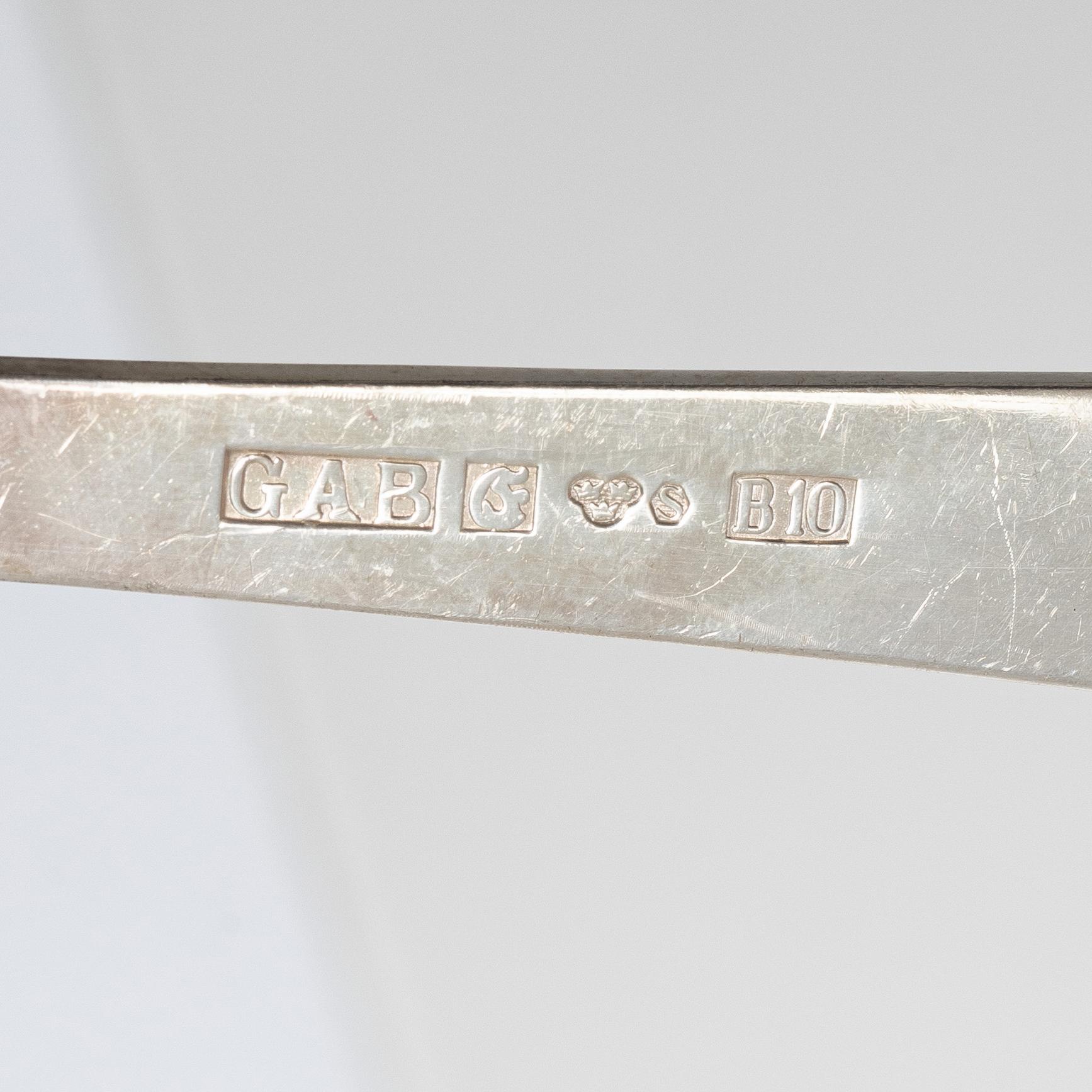 Jacob Ängman, A Swedish silver cutlery, "Rosenholm", GAB, Eskilstuna and Stockholm 1969-1985 (32 pieces).