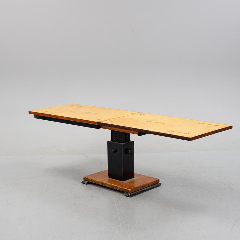 Otto Wretling, an 'Idealbordet' mahogany and birch table, Umeå, 1930's.