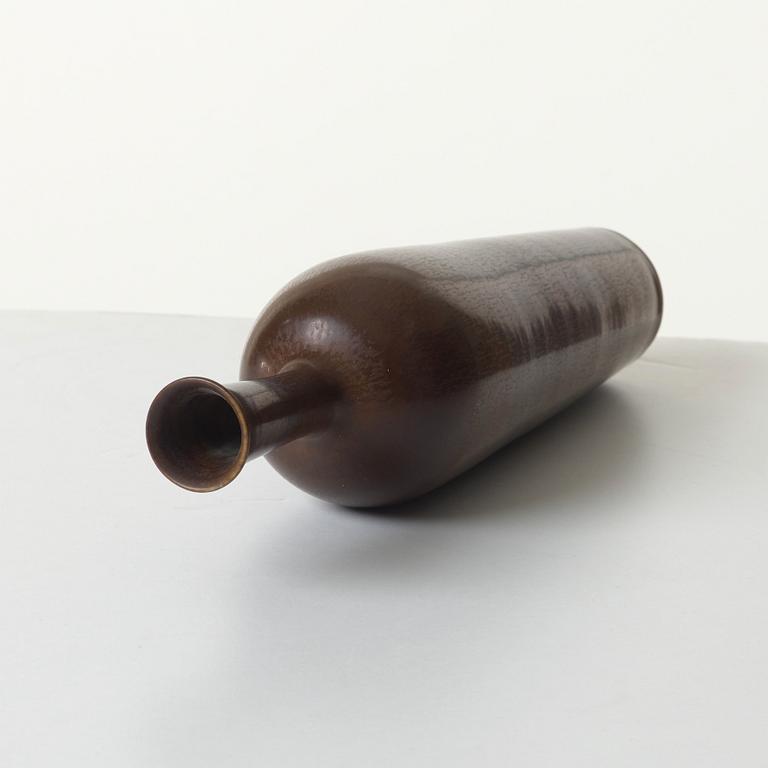 Berndt Friberg, A Berndt Friberg stoneware vase, Gustavsberg Studio, Sweden 1964.