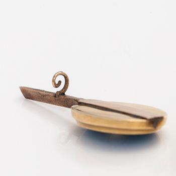 Brooch / pendant and jewelry part, 14K gold, enamel, rose cut diamonds, pearls.