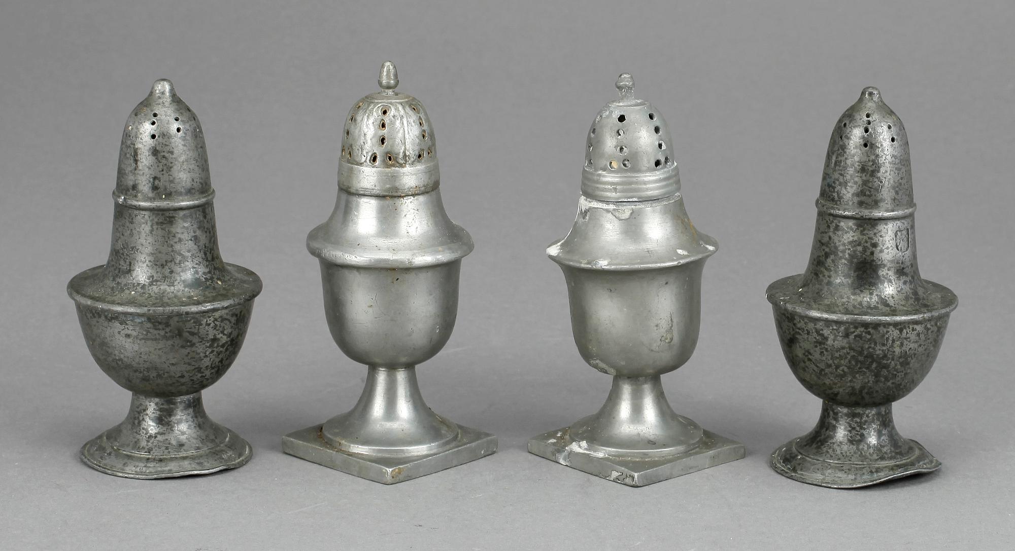 STRÖARE, tenn, två par, bl.a. 1800-tal.