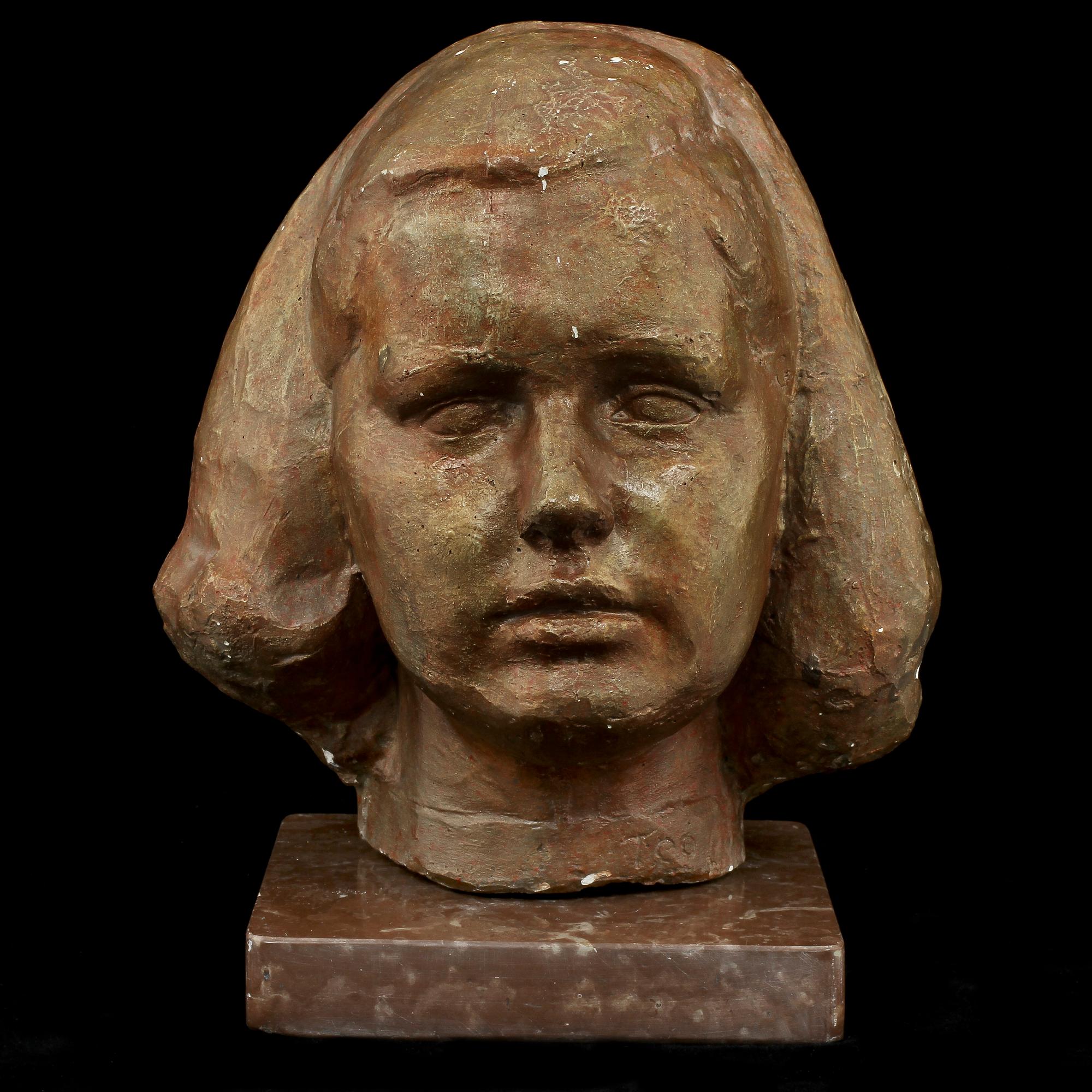 STEN TEODORSSON, skulptur, patinerad gjutmassa, sign.