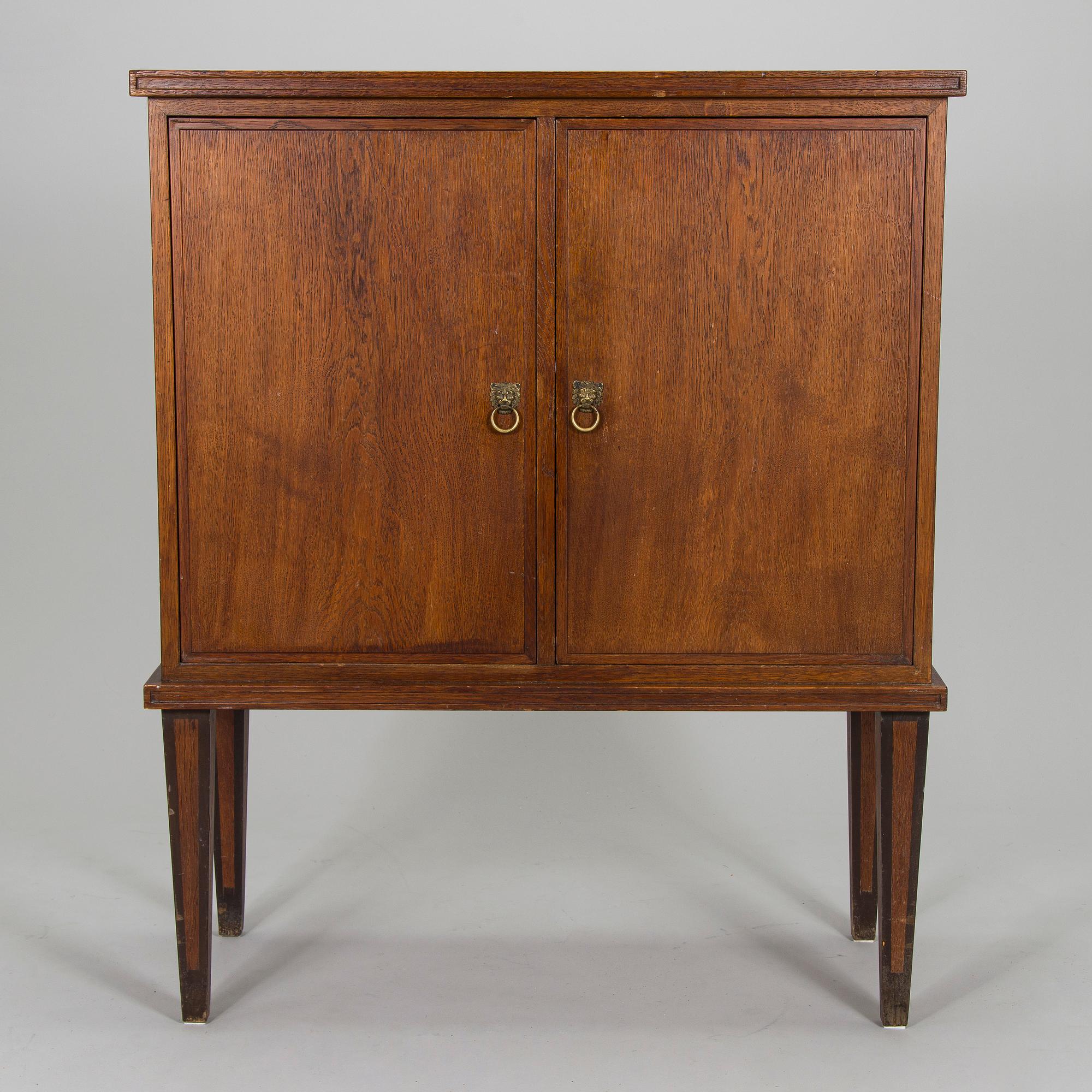 Birger Hahl, a 1930's cabinet by A. Salmi Huonekalutehdas.