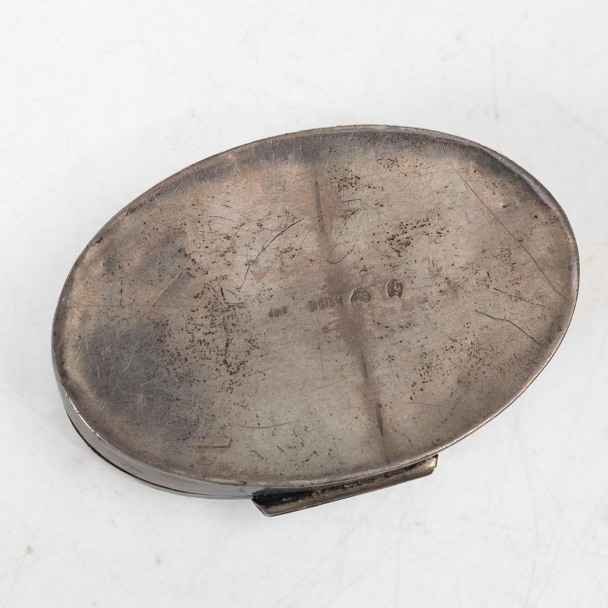 Two Swedish silver snuff boxes, Karlskrona, one with mark of Axel Gabriel Estberg, 1853.