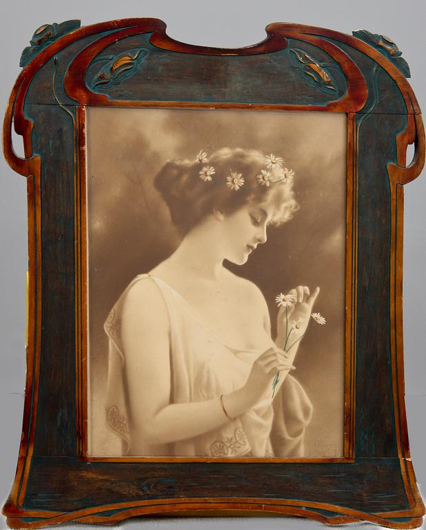 RAM med kolorerat fotografi, jugend, omkring 1900.