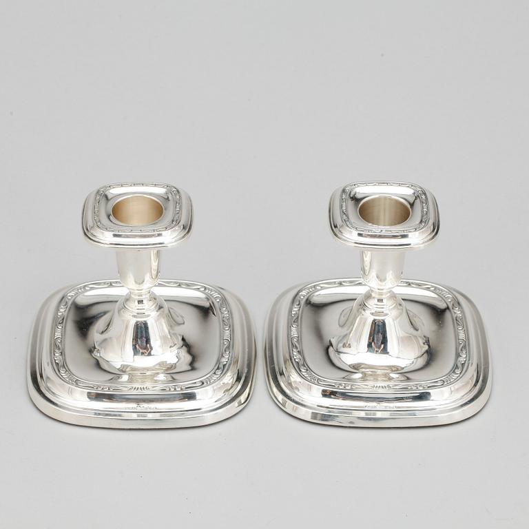 LJUSSTAKAR, ett par, silver, C.G Hallberg, Stockholm 1955.