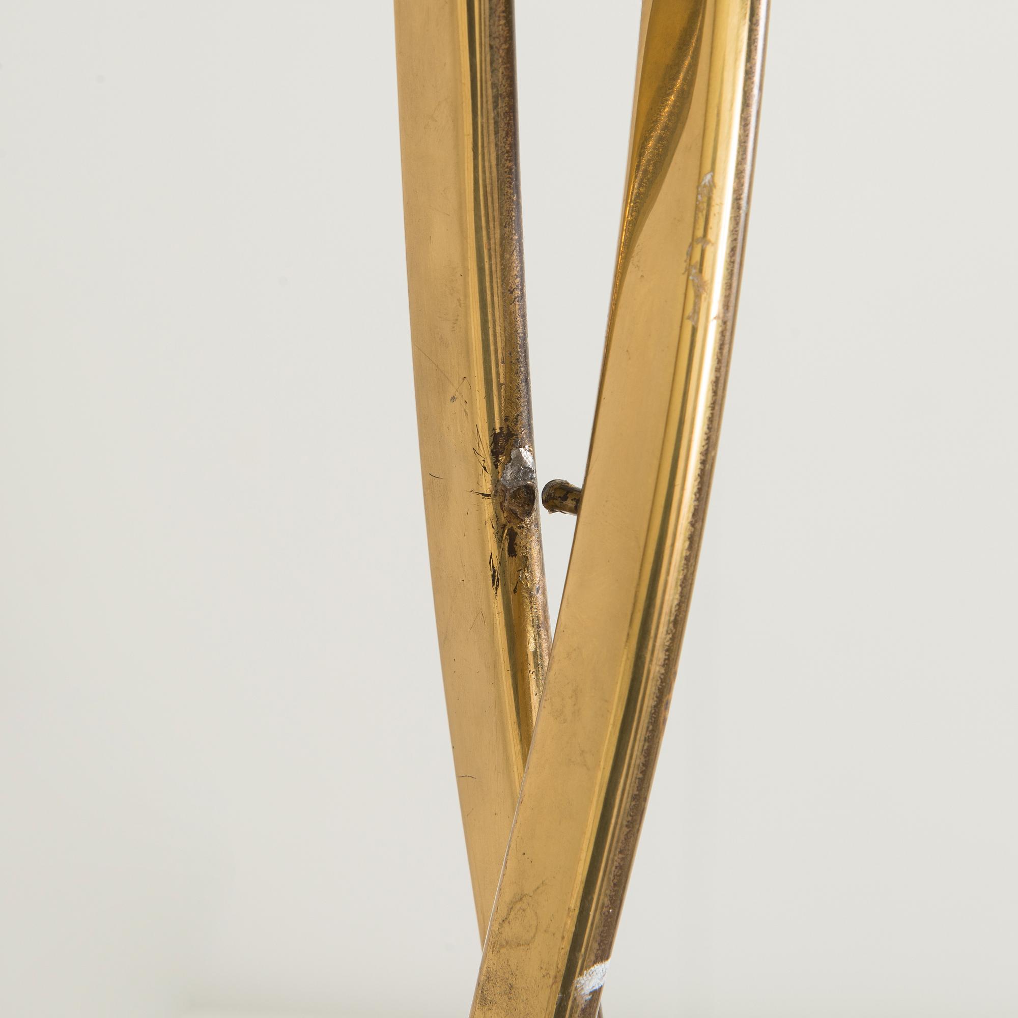 Paavo Tynell, A mid-20th century floor lamp model 9640, Taito Oy, Finland.