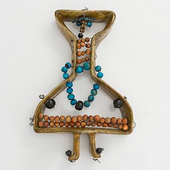 Birger Kaipiainen, veistos, kivitavara, signeerattu Kaipiainen.