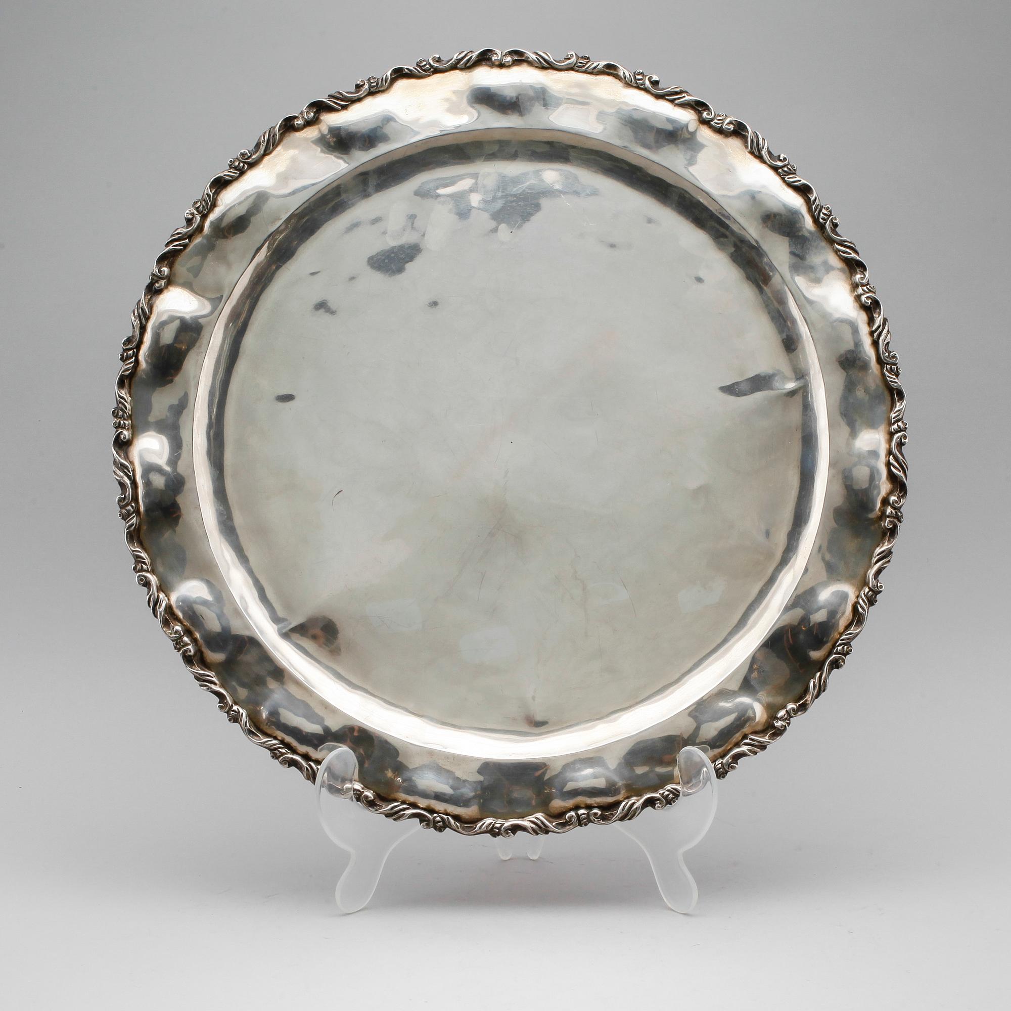 FAT, silver, Mexico, 1900-tal. Vikt ca 1700 gram.