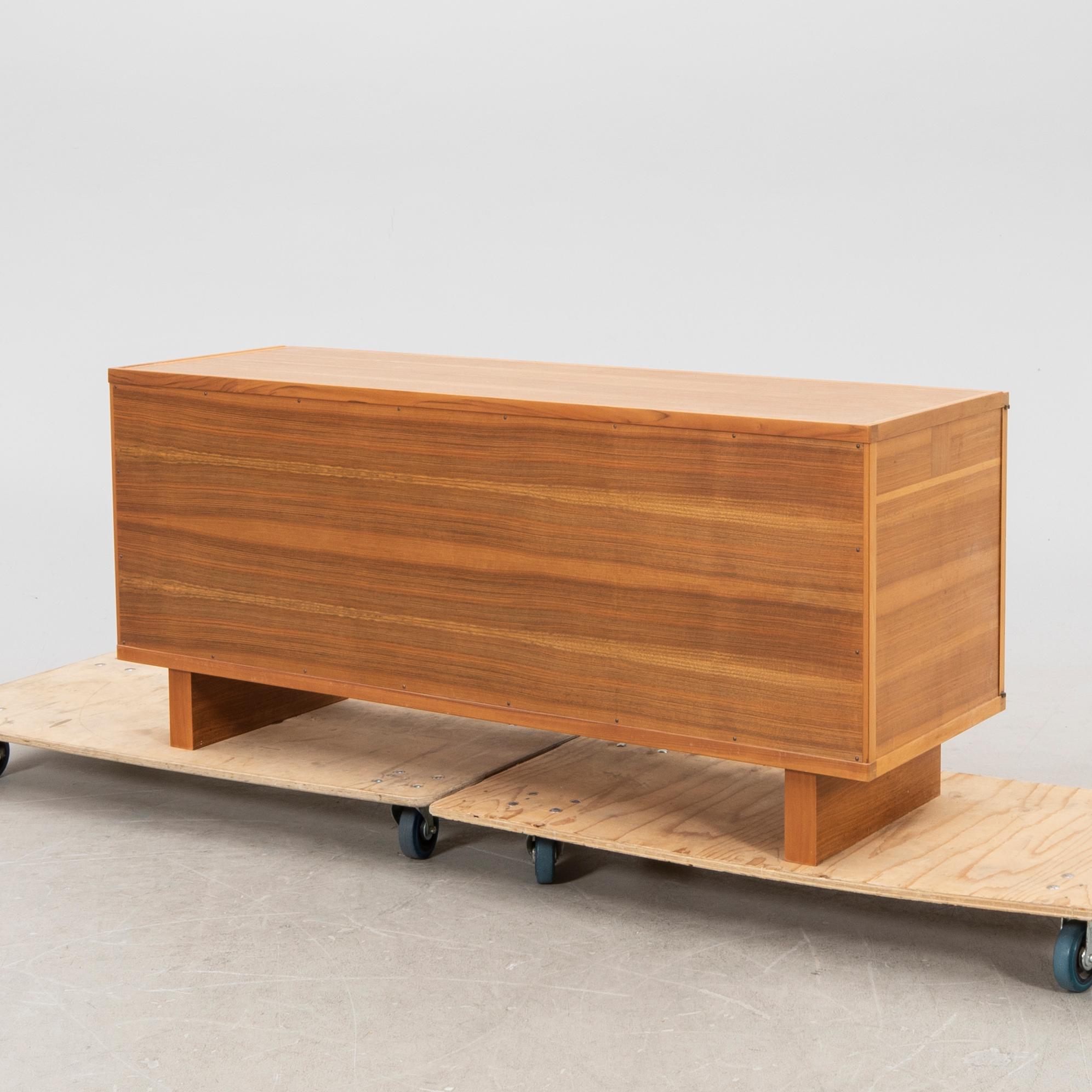 Esa Nyroos,  sideboard 1971/72.