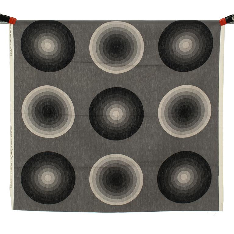 GARDINLÄNGDER, 2 st samt PROVBITAR, 2 st, bomullskretong, Verner Panton för Mira-X. 1970-tal.