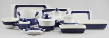 SERVISDELAR, 45 st, porslin, "Koka blå", Hertha Bengtsson, Rörstrand, 1956-88.