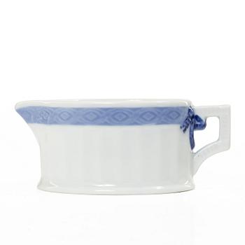 Royal Copenhagen, A 26 peice coffee set "Blue Vifte", Denmark.