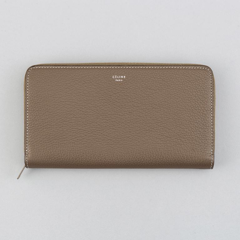 Céline, 'Souris Large Zipped Multifunction' wallet.