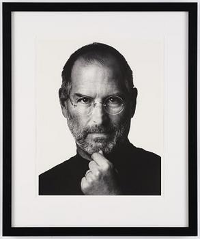 Albert Watson, "Steve Jobs, Cupertino, California", 2006.