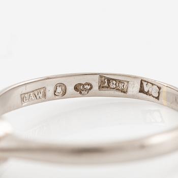 Ring 18K vitguld med en gammalslipad diamant.