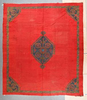 976. MATTA. Antik Ushak. 398,5x349 cm.