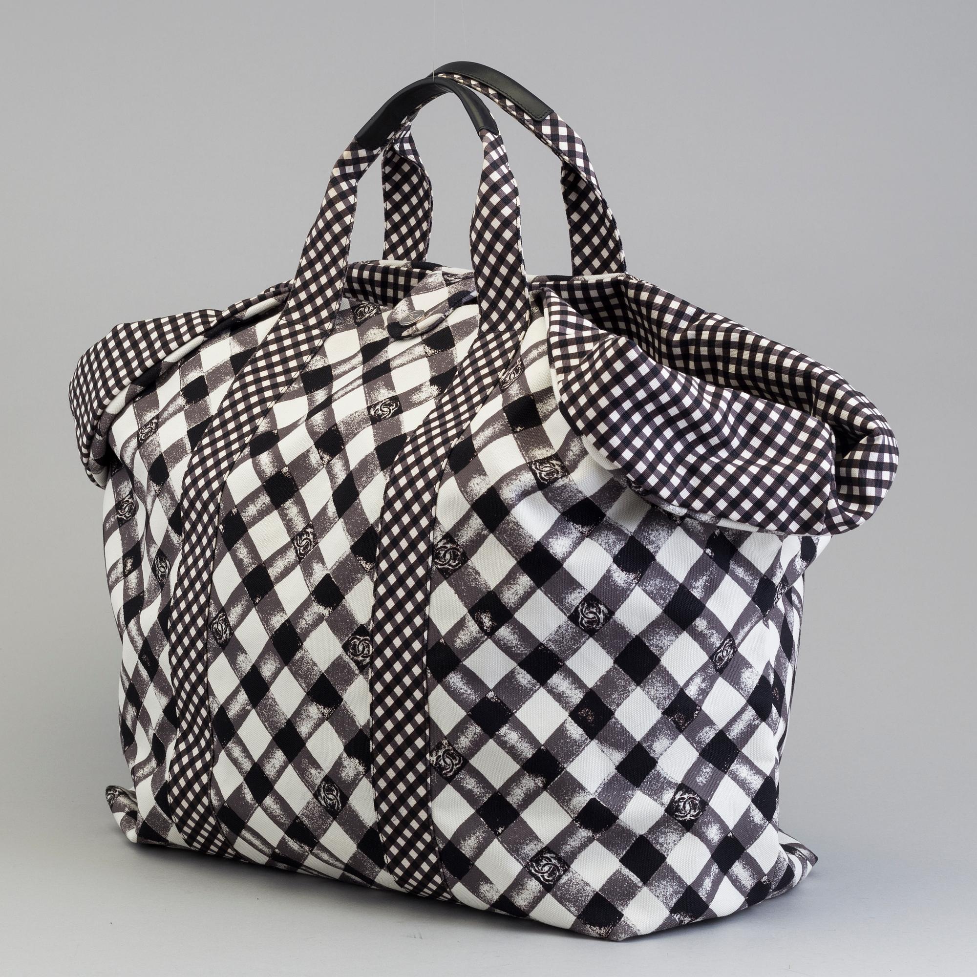 VÄSKA / STRANDVÄSKA, Chanel, 2010-2011.