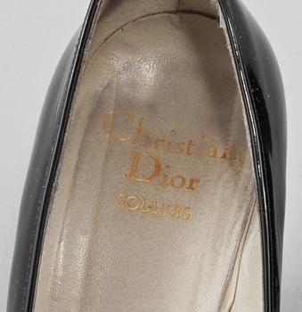 SKOR, två par, Yves Saint Laurent samt Dior.