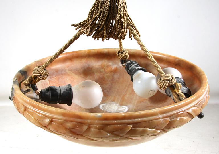 TAKLAMPA, alabaster, tidigt 1900-tal.