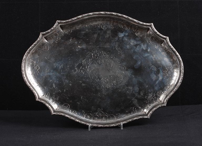 BRICKA, silver. Svenska importstämplar.