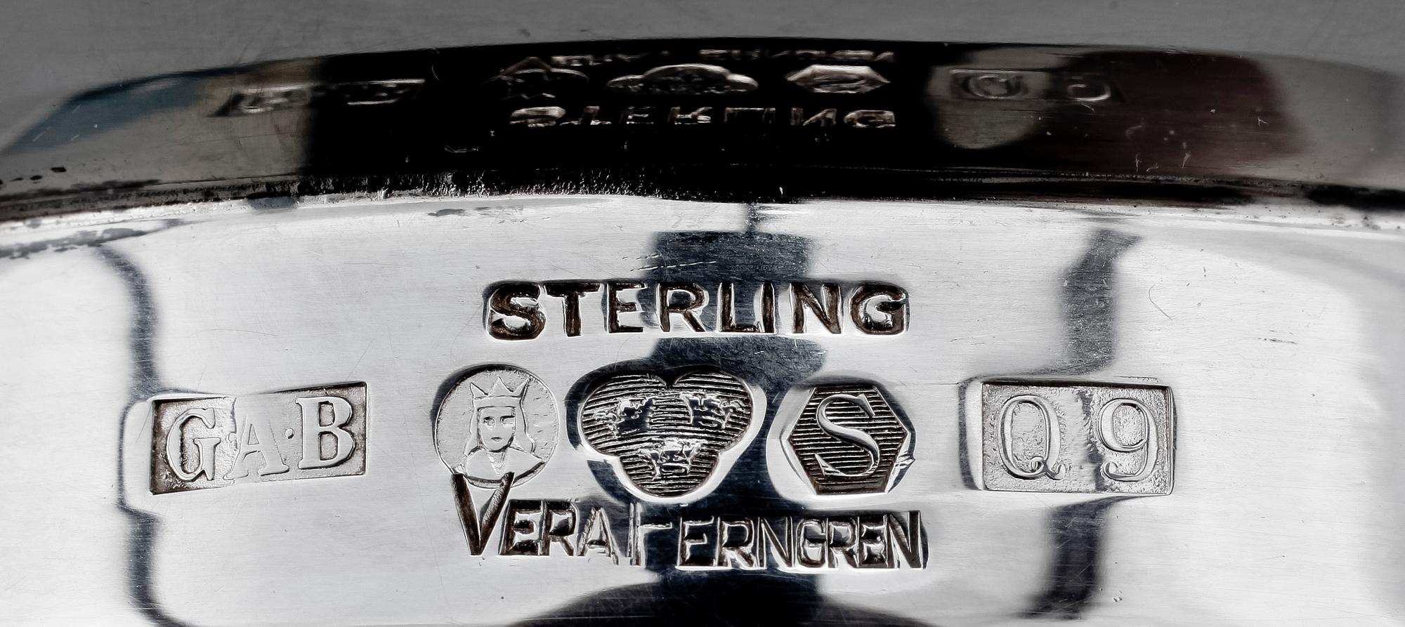 SKÅL, sterling silver, Vera Ferngren, GAB Stockholm 1964. Vikt 321 g.