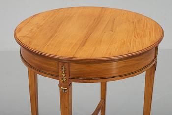 BORD, gustaviansk stil, 1900-talets andra hälft.