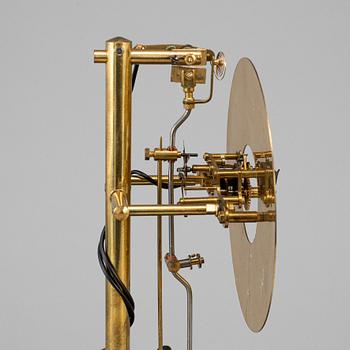 A 20th century table clock.