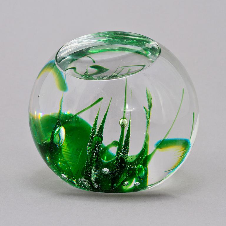 VAS samt BREVPRESS, Vicke Lindstrand, Orrefors samt Kosta, 1900-tal.