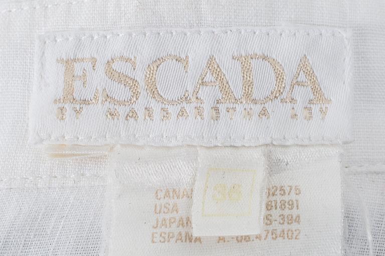 BLUS, Escada.