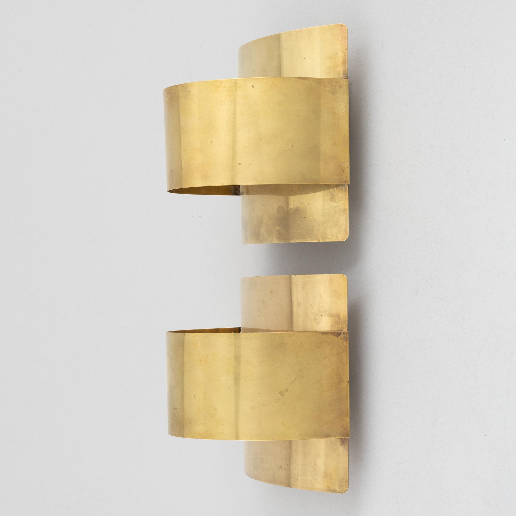 Peter Celsing, a pair of  'Band' wall lamps, Falkenberg lighting, late 20th century.