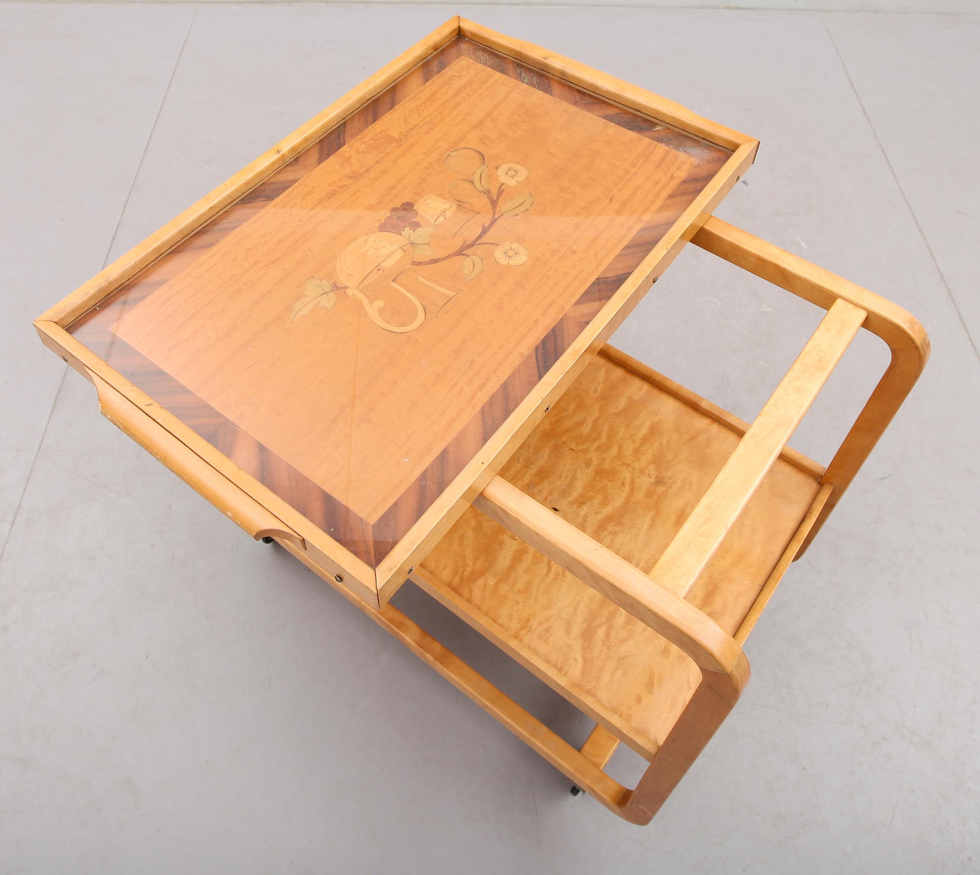 SERVERINGSVAGN, 1900-talets första hälft.