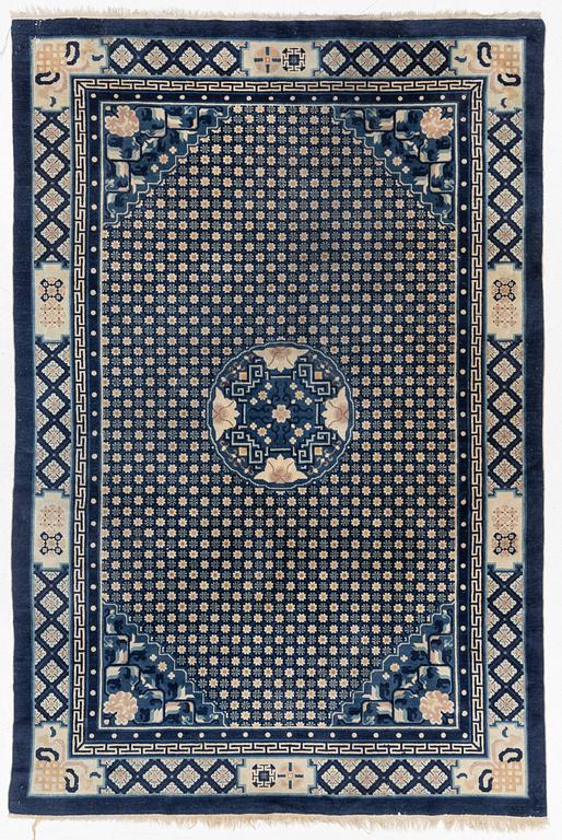 Carpet, China, approx. 274 x 186 cm.