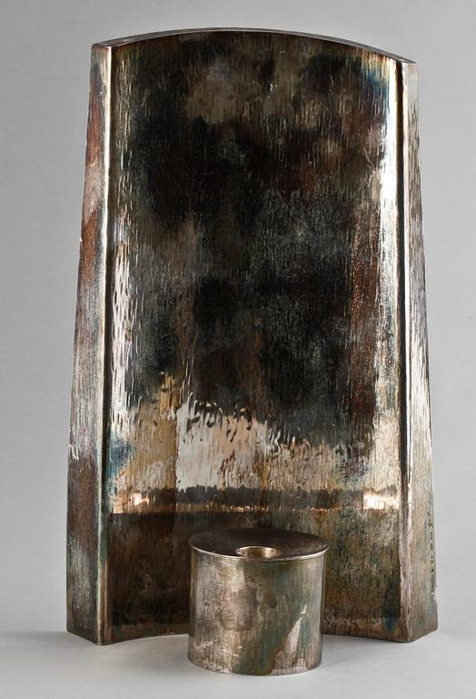 VÄGGLAMPETT, silver, Claes Giertta, 1995. Vikt ca 998g.