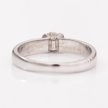 An 18K white gold ring with diamonds ca. 0.38 ct in total.