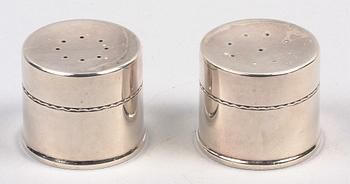 STRÖARE, 2 st. Silver. Råström, Stockholm 1969.