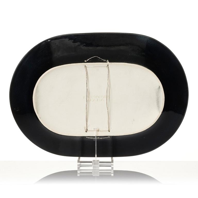 Birger Kaipiainen, a large ceramic dish, Arabia, Finland.
