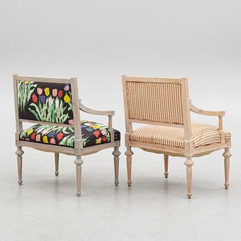 A pair of Gustavian style chairs, circa 1900.