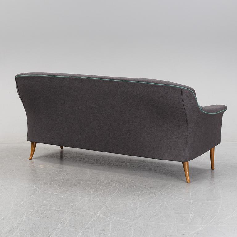 Kerstin Hörlin-Holmquist, a sofa, Triva, Nordiska Kompaniet.