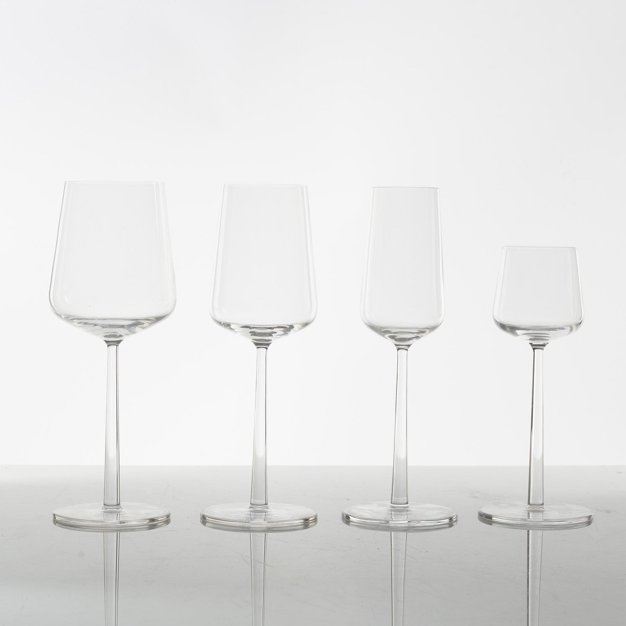 Alfredo Häberli, glasservis, 48 delar,  "Essence", Iittala, Finland, 2000-tal.