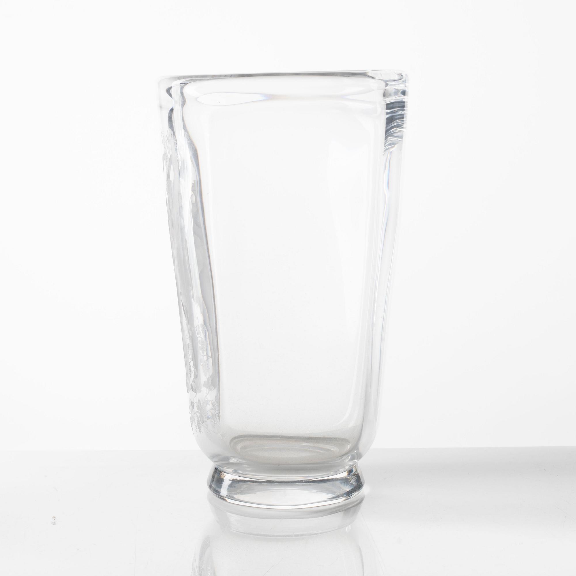 Simon Gate, a vase, Orrefors 1952.