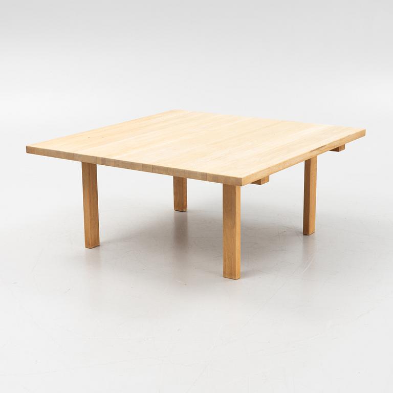 An oak coffee table, second half of the 20th Century.