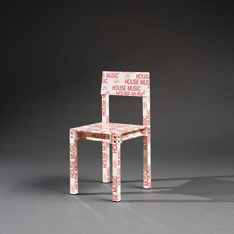 Fredrik Paulsen, a unique chair, "Chair One, Knuckles Chuckles", JOY, 2024.