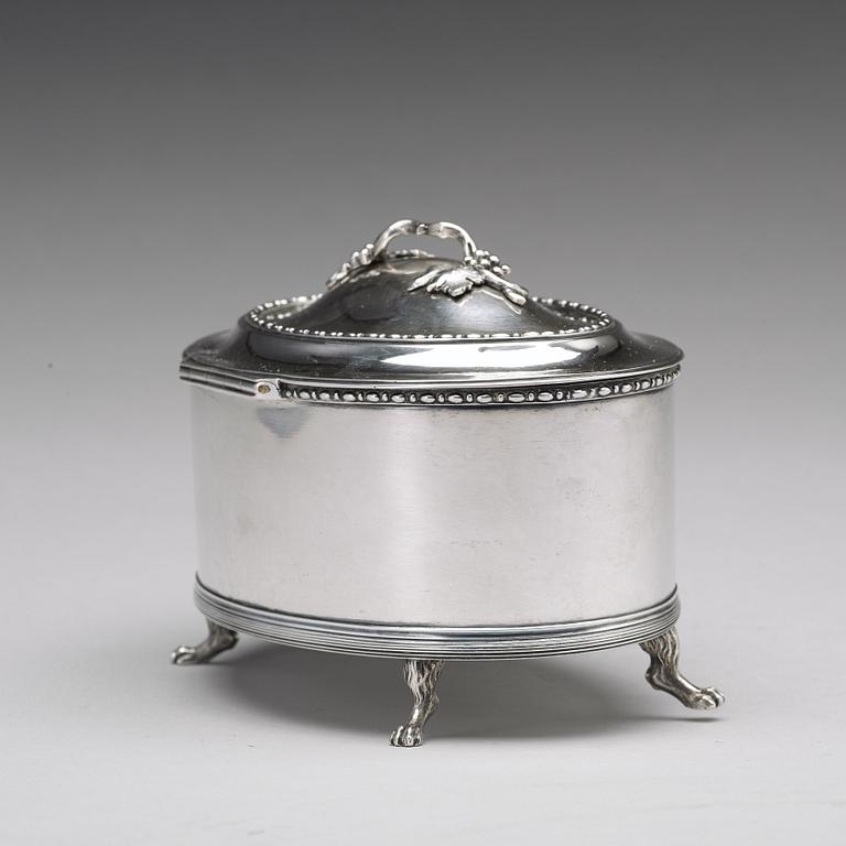 A Swedish 18th century Gustavian silver sugar-casket, mark of Pehr Zethelius, Stockholm 1797.